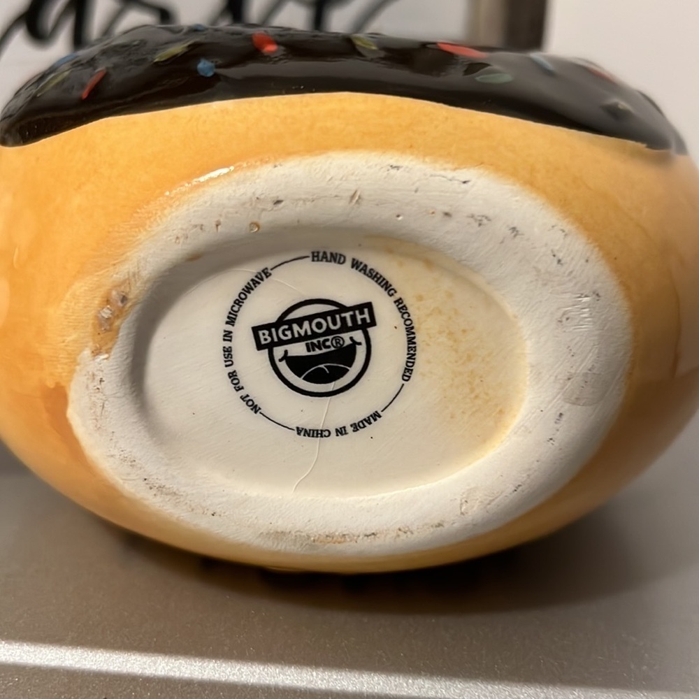 BIGMOUTH Donut coffee mug - Picture 4 of 5